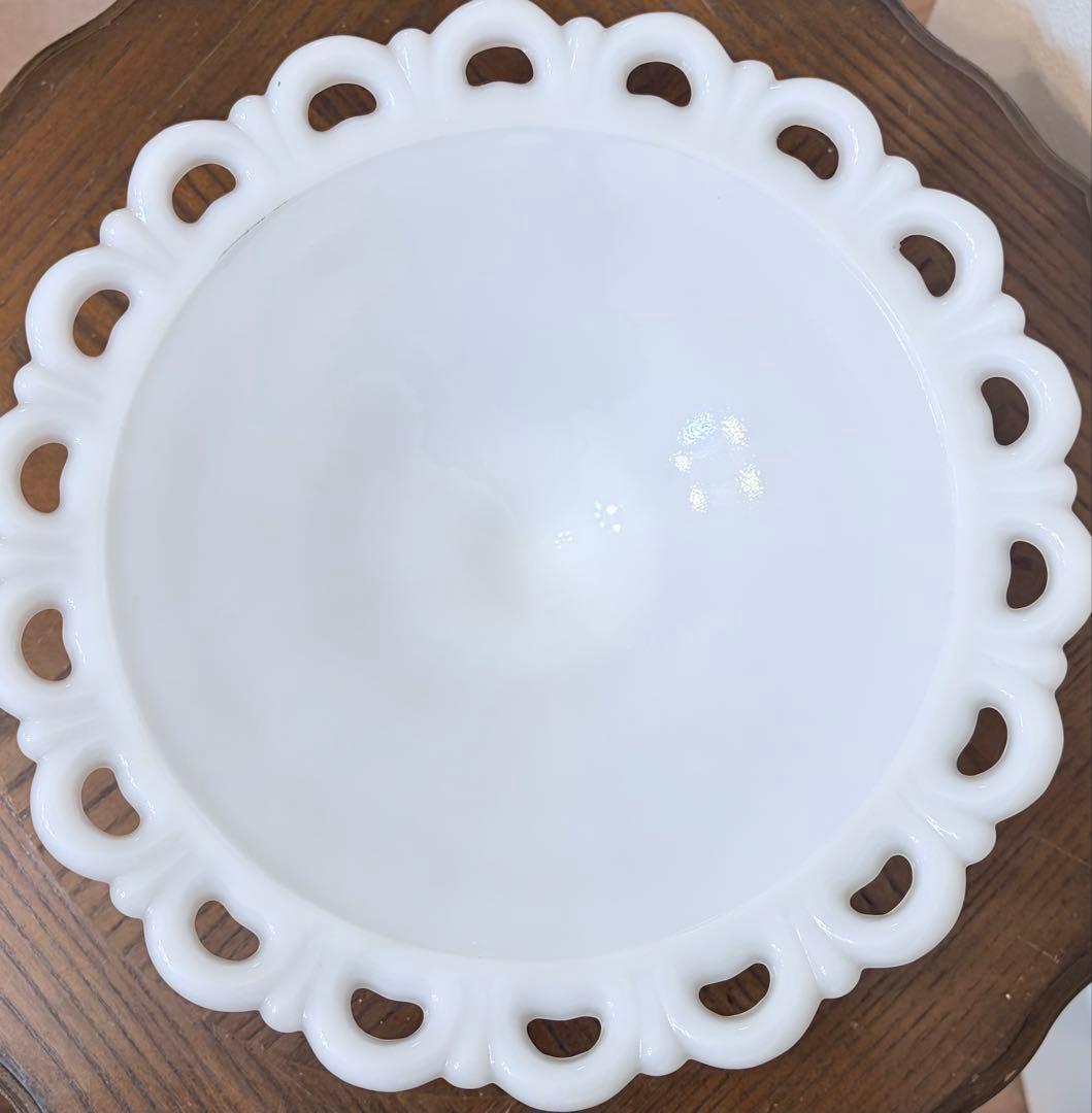 Fireking レースエッジコンポート 27cm ミルクガラス　ホワイト