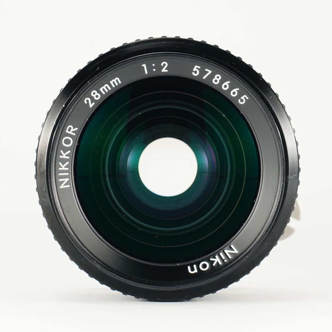 【寄れる大口径】Nikon Ai-s Nikkor 28mm F2 665
