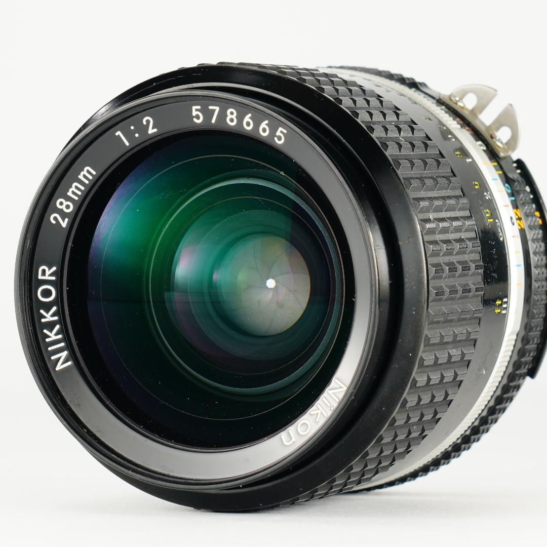 【寄れる大口径】Nikon Ai-s Nikkor 28mm F2 665