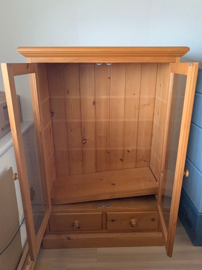 ペニーワイズ　キャビネット　家具　棚