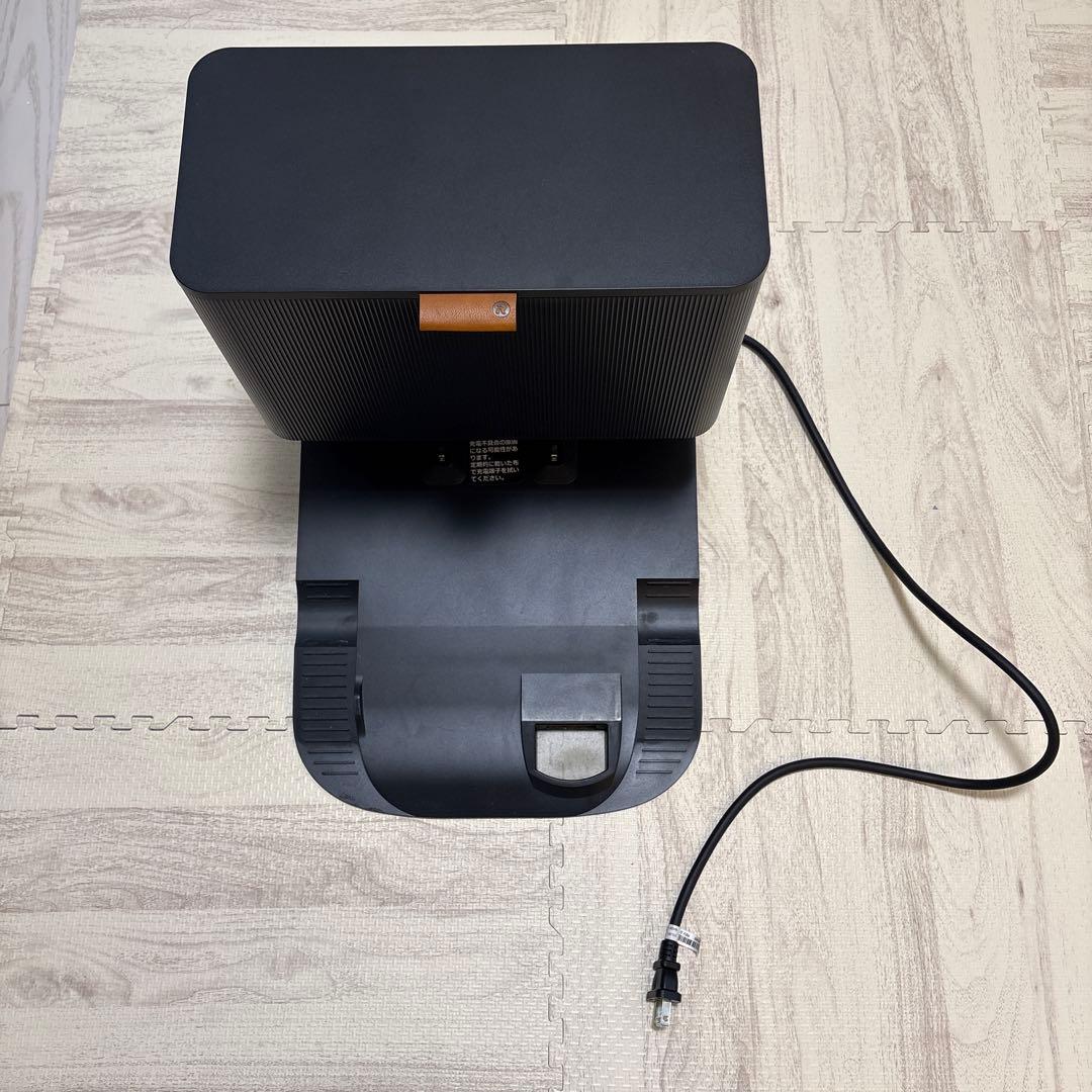 Roomba j7+ 本体