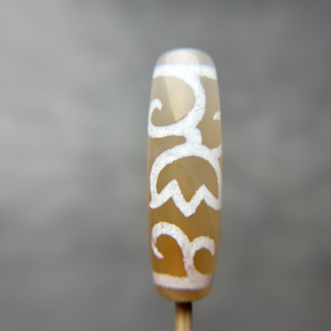 玉髄　水蓮花天珠　12-10