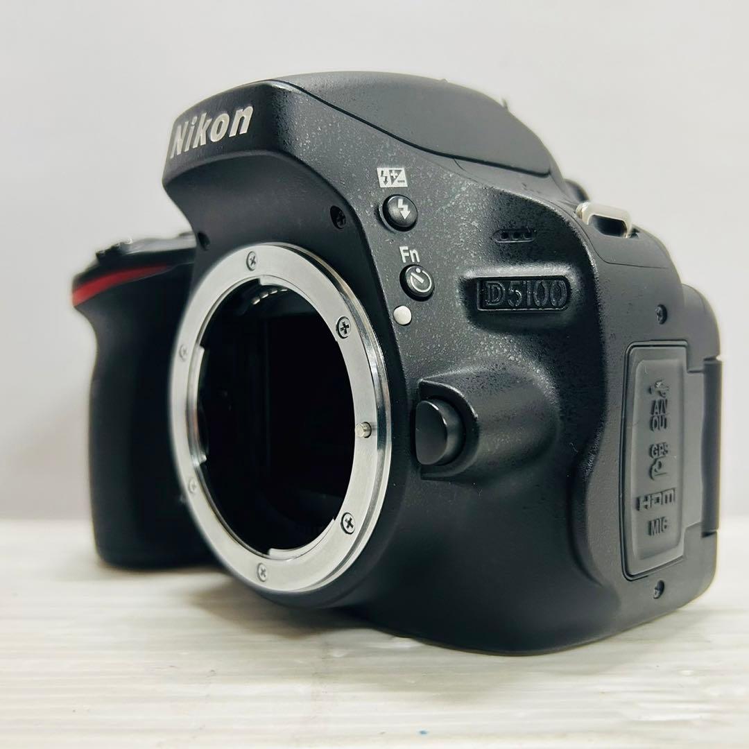 ★ジャンク★ Nikon D5100 ボディ 送料無料　57
