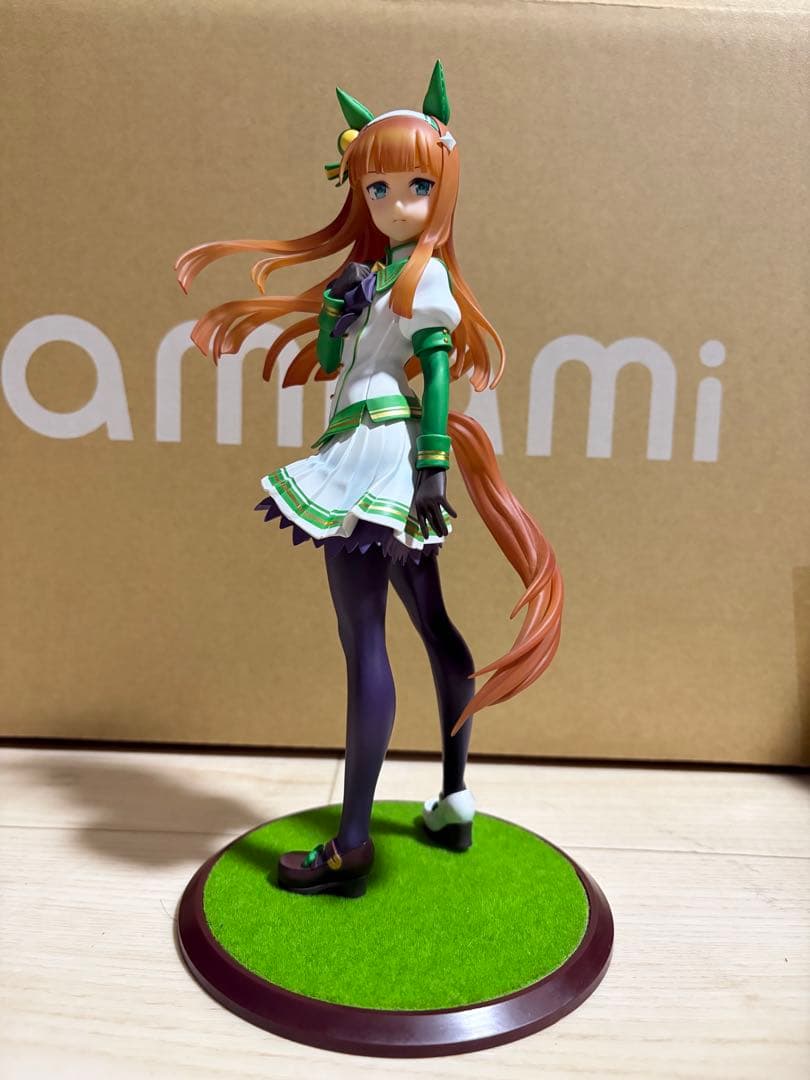 ルクリア　サイレンススズカ　フィギュア