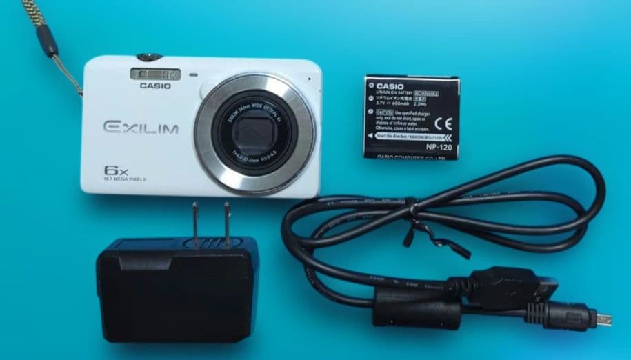 ⭐️お買い得⭐️CASIO EXILIM 16.1 MP デジカメEX-ZS27