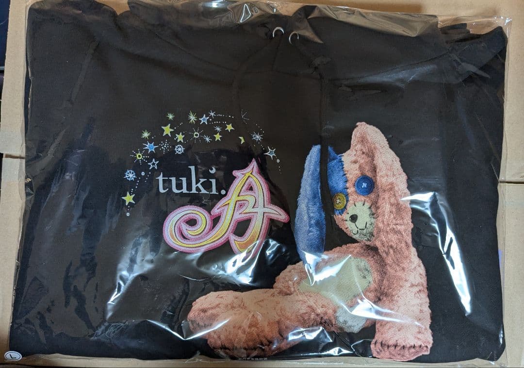 tuki. × ©SAINT Mxxxxxx コラボ パーカー