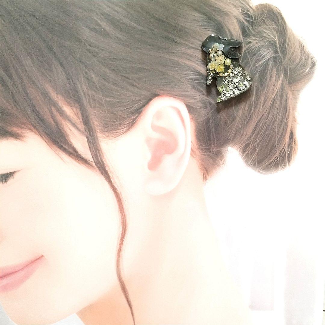no.1766 レジン ヘアゴム ブローチ ポニーフック うさぎ