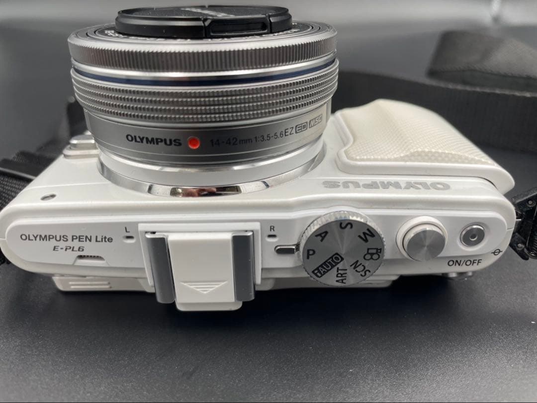 OLYMPUS E-PL6 ミラーレス一眼カメラ