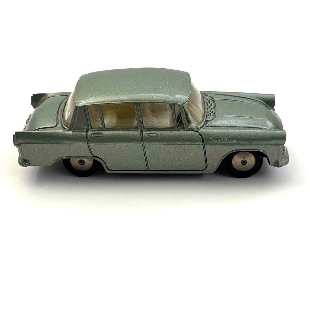 ミニカー Model Pet Datsun Bluebird Fancy Deluxe