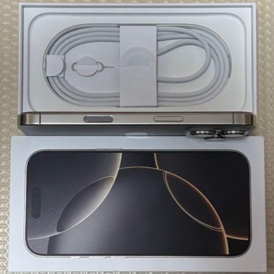 バッテリー容量100%！ iPhone16Pro 256GB SIMフリー 本体