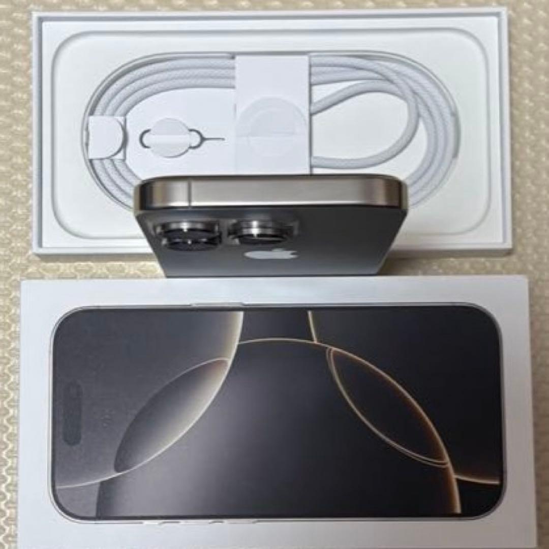 バッテリー容量100%！ iPhone16Pro 256GB SIMフリー 本体