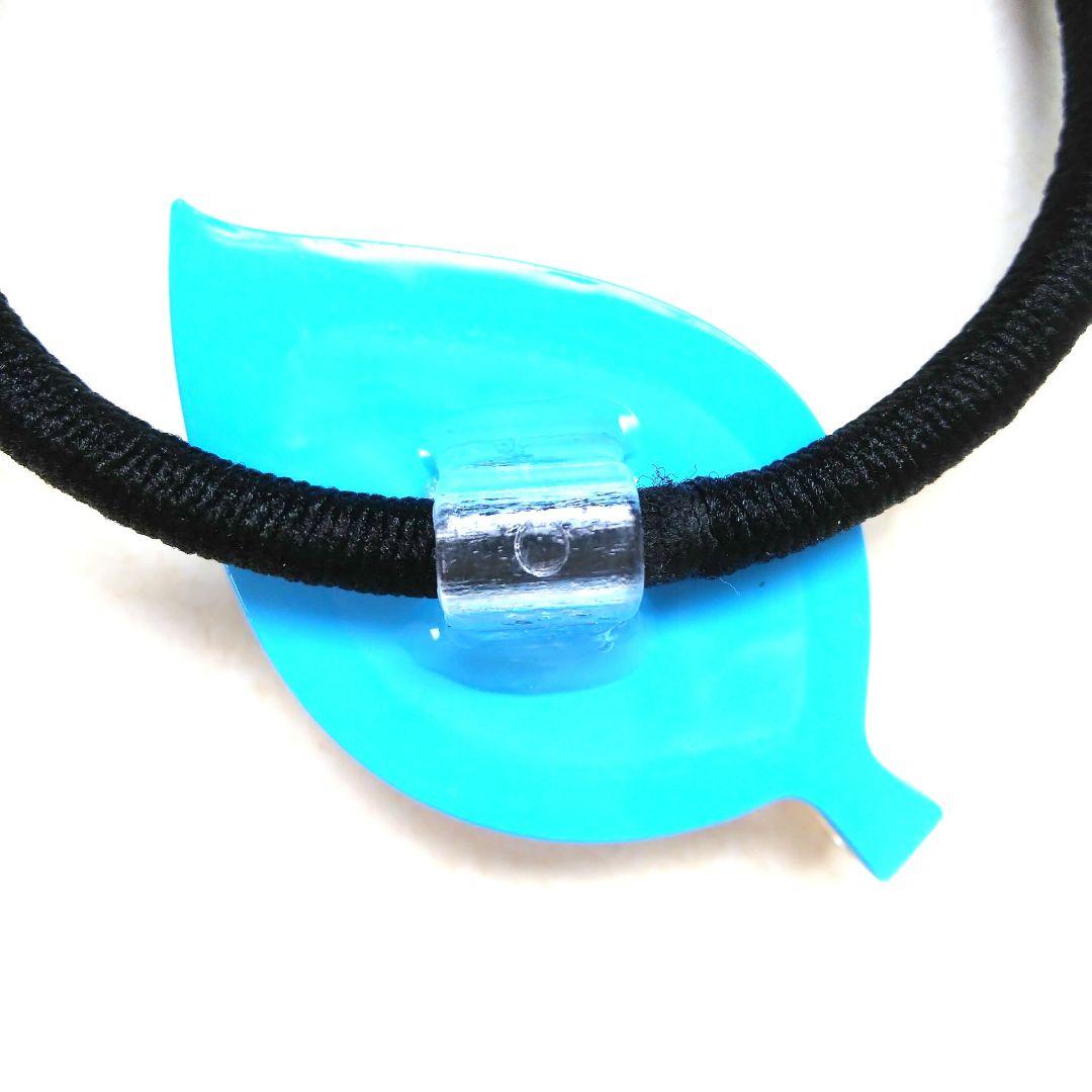 ヘアゴム レジン オーバル型 天然石アクアマリンとキラキラお花畑