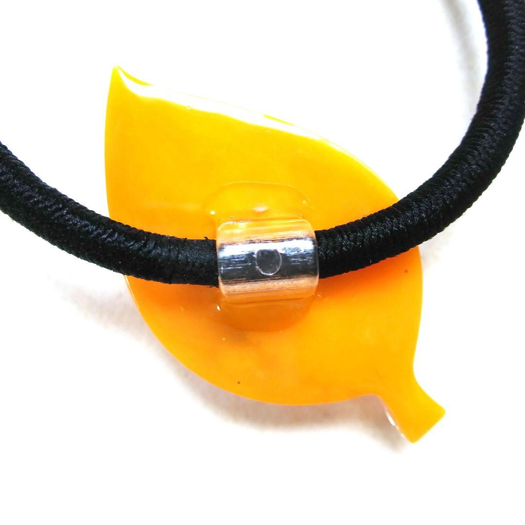 ヘアゴム レジン オーバル型 天然石アクアマリンとキラキラお花畑