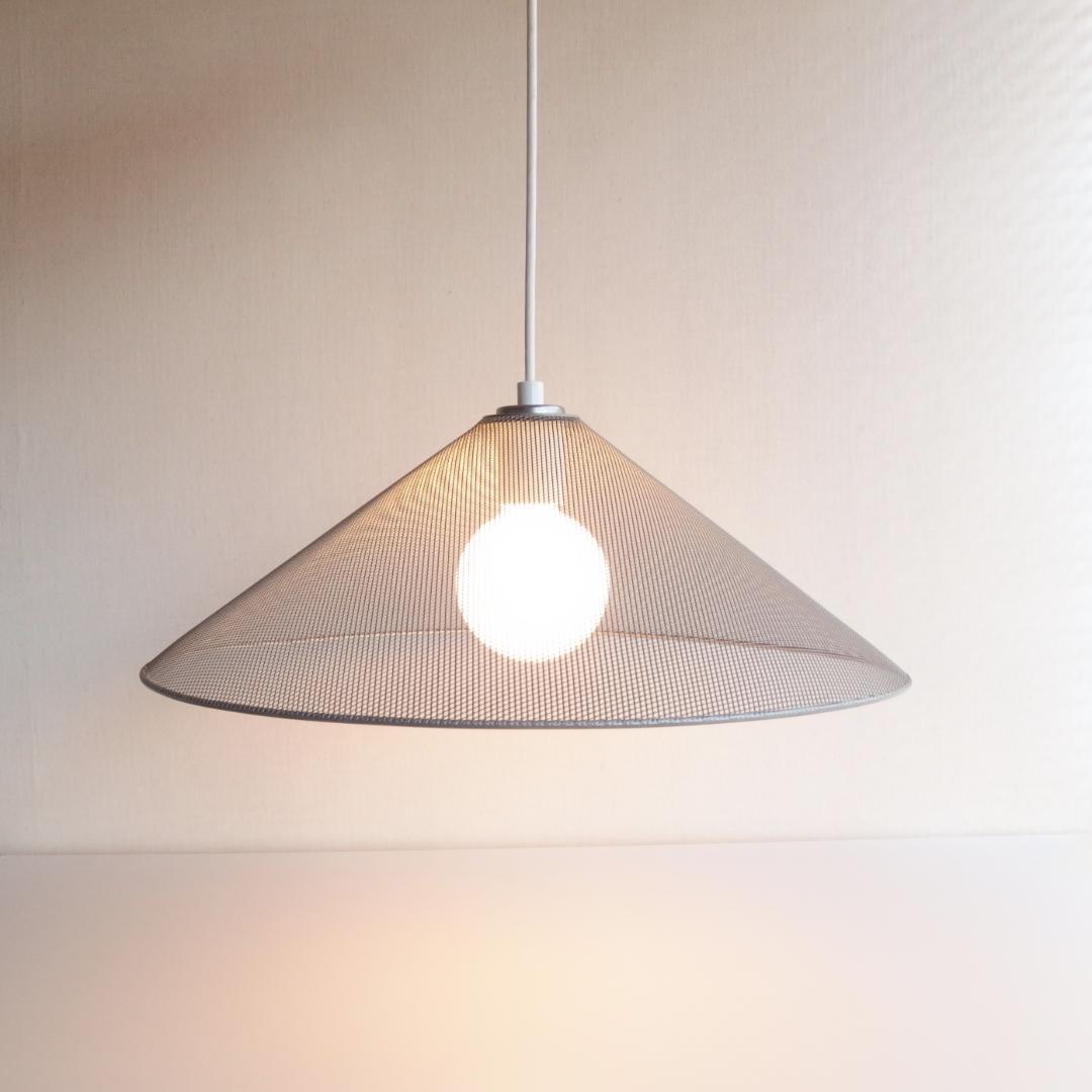 ワイヤーメッシュのペンダントライト 90s ポストモダン