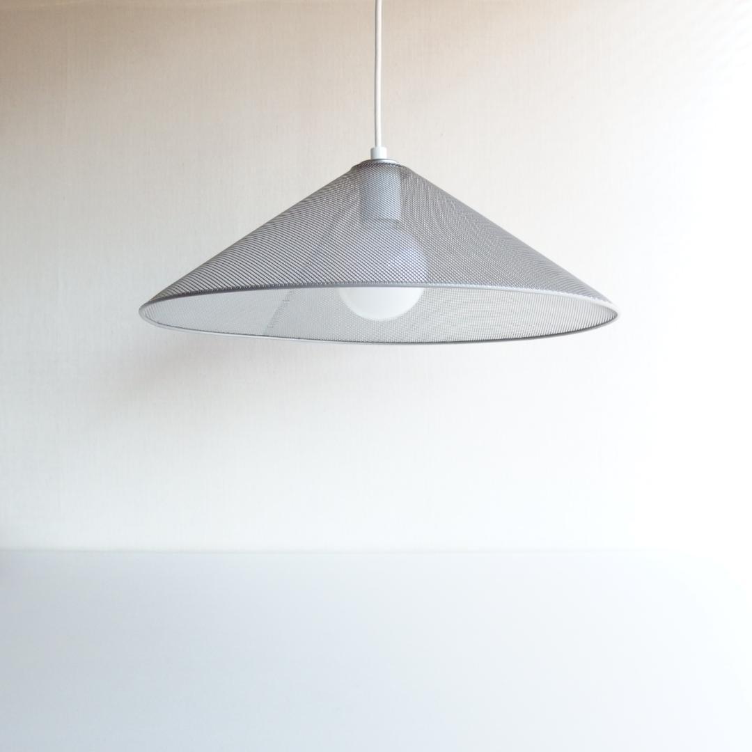 ワイヤーメッシュのペンダントライト 90s ポストモダン