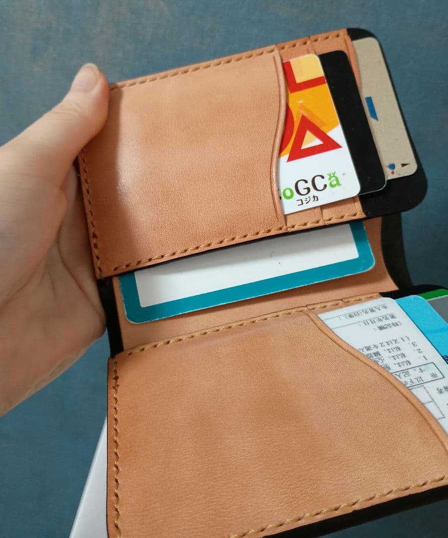 栃木レザー　二つ折財布　ミニウォレット　ヌメ革本革　ハンドメイド　手縫い