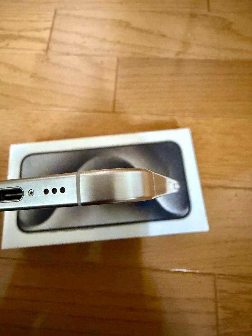 【美品】iPhone 15 Pro 256GB ホワイト