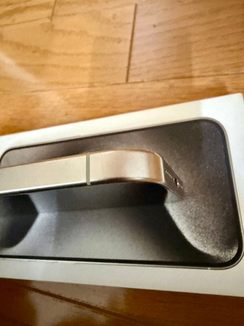 【美品】iPhone 15 Pro 256GB ホワイト