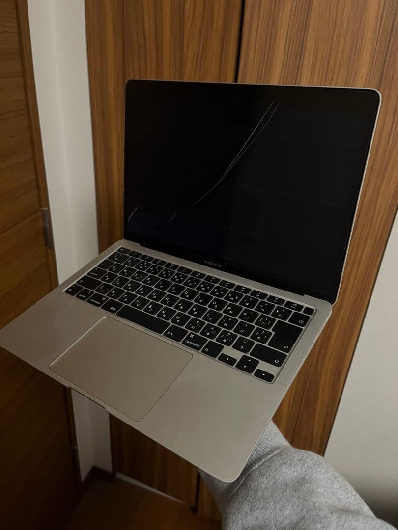 [画面割れ] MacBook Air 13-inch