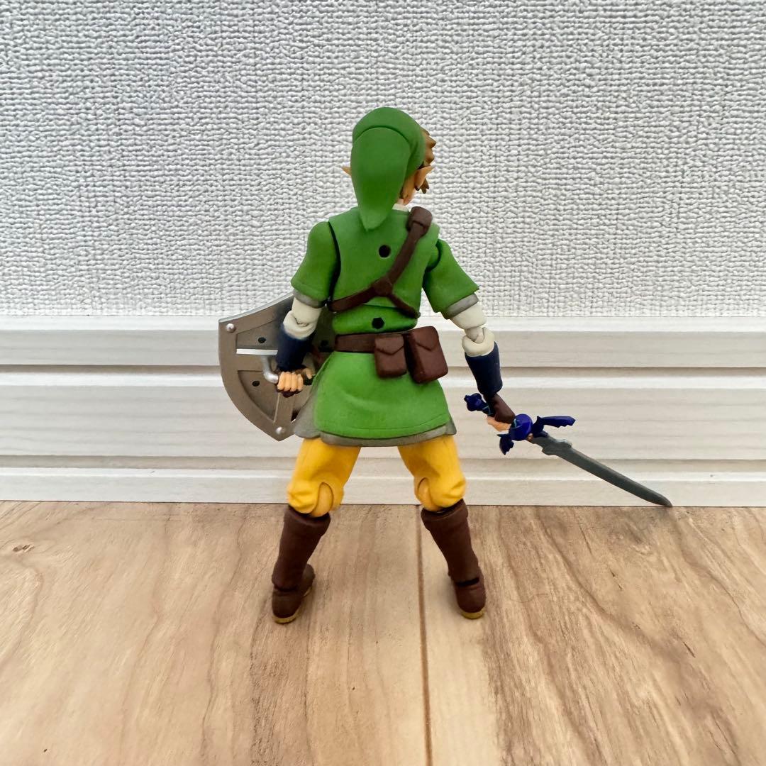 ゼルダの伝説 リンク フィギュア 中古品 箱無し