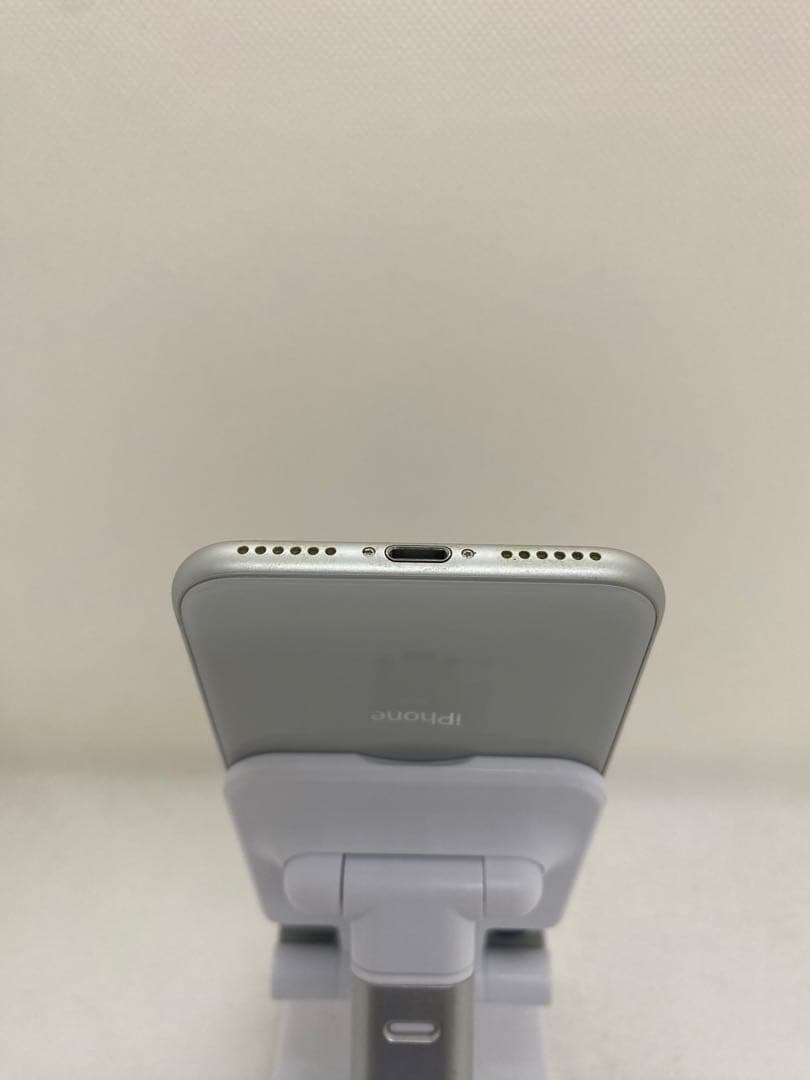 iPhone 8 64GB SIMフリー 64070