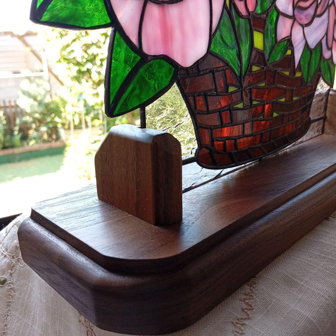 ステンドグラスパネル　バラとブルースターの花かご