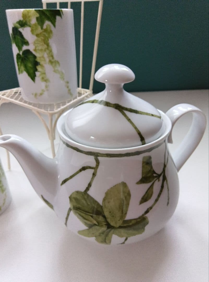 ドイツ製ビンテージ　陶器ポット MIKIMOTO葉柄マグ２個値下げ