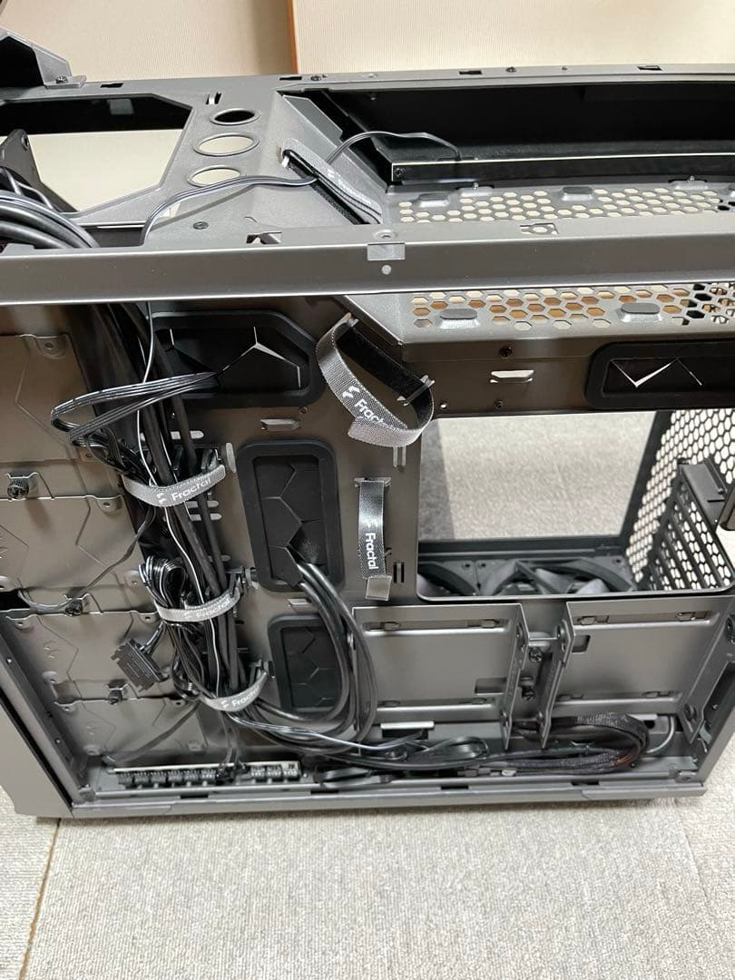 PCケース(自作PC用) FractalDesign Torrent Grey TG Light Tint