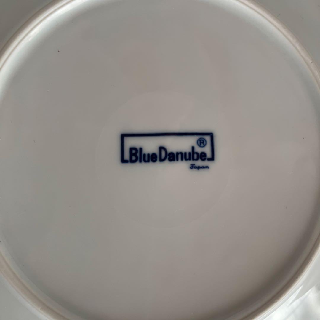 ブルーダニューブ　ロイヤルプレート　透かしレース26cm1枚　22cm2枚