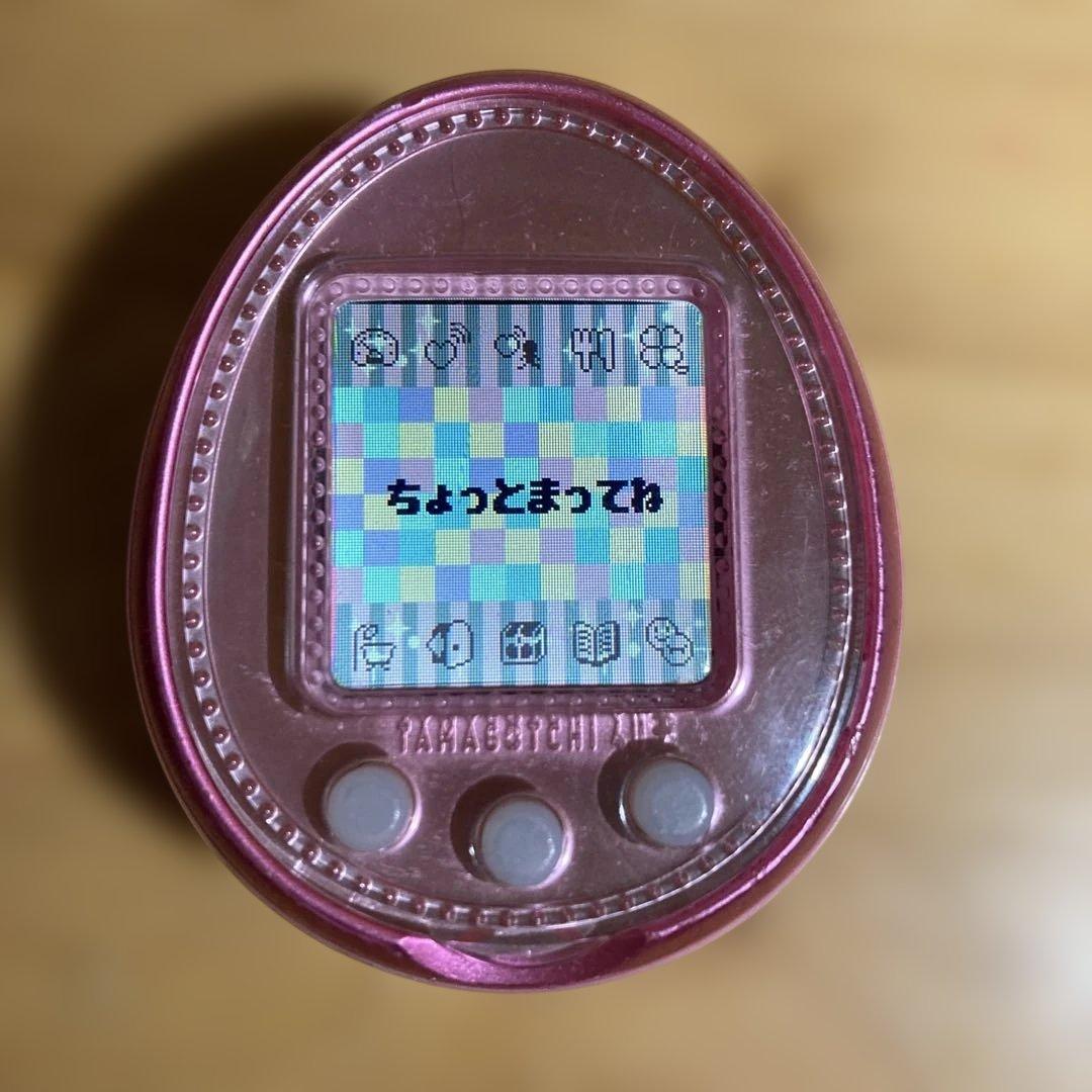 たまごっち 4U+ ベビーピンク　着せ替えカバー付き　最終値下げ