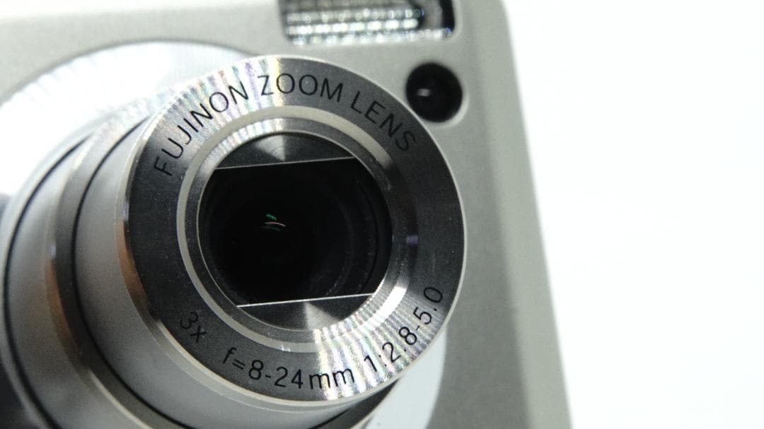 【U3105】 FUJIFILM FINEPIX F30 フジフィルム