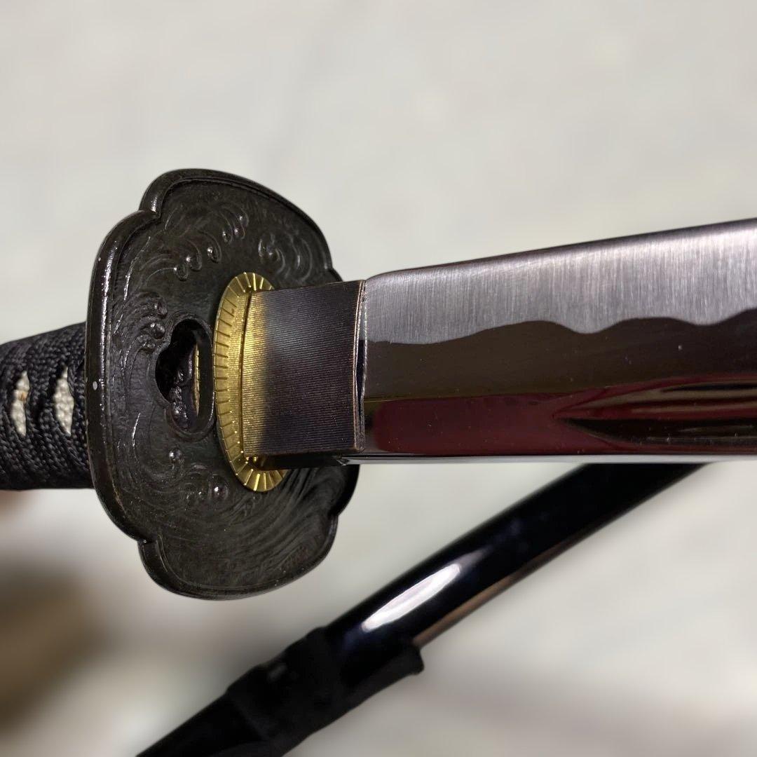 高級居合刀 黒柄 富士昇龍木瓜黒鍔 黒呂鞘