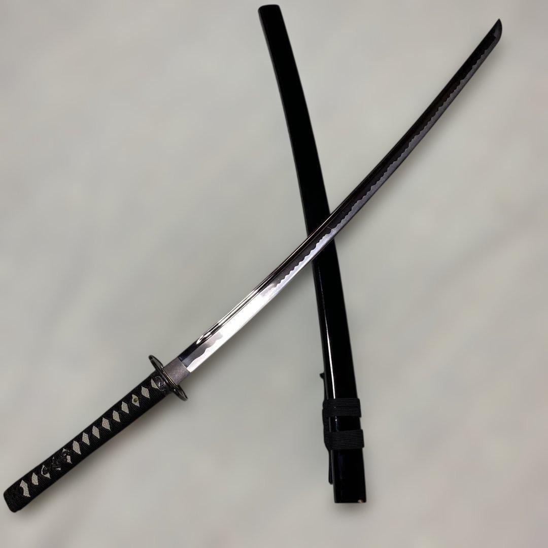 高級居合刀 黒柄 富士昇龍木瓜黒鍔 黒呂鞘