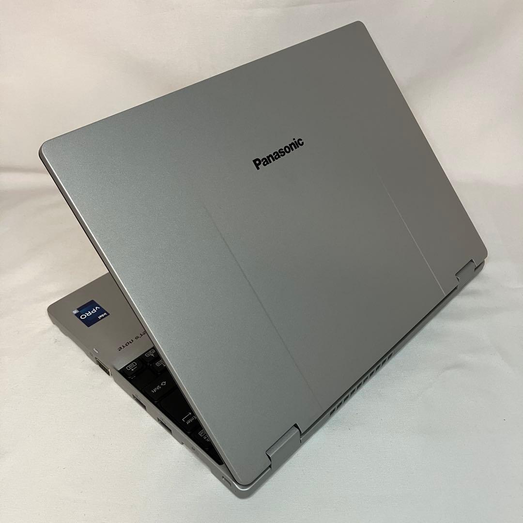 美品 累積 210時間 Let's note SR4 第13世代 i5 16GB