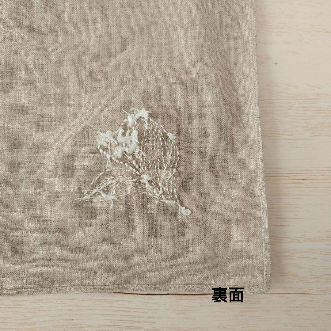 手刺繍入り　リネンクロス/リネンハンカチ【すずらん】