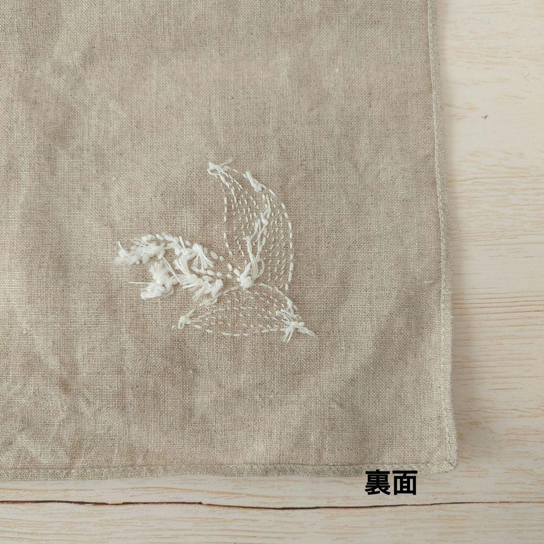 手刺繍入り　リネンクロス/リネンハンカチ【すずらん】