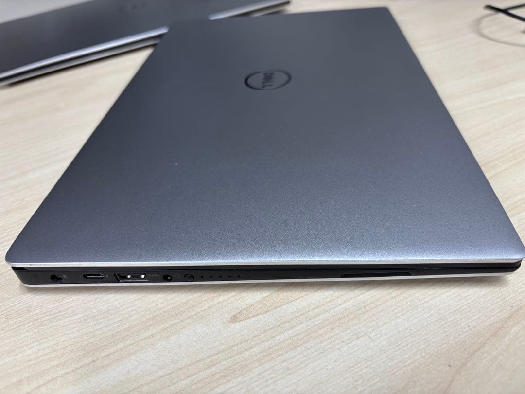 Windowsノート本体 Dell XPS 13(9360) i5-7200U 01