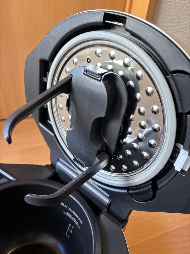 SHARP ヘルシオ　ホットクック　KN-HW16G-W 水なし自動調理器