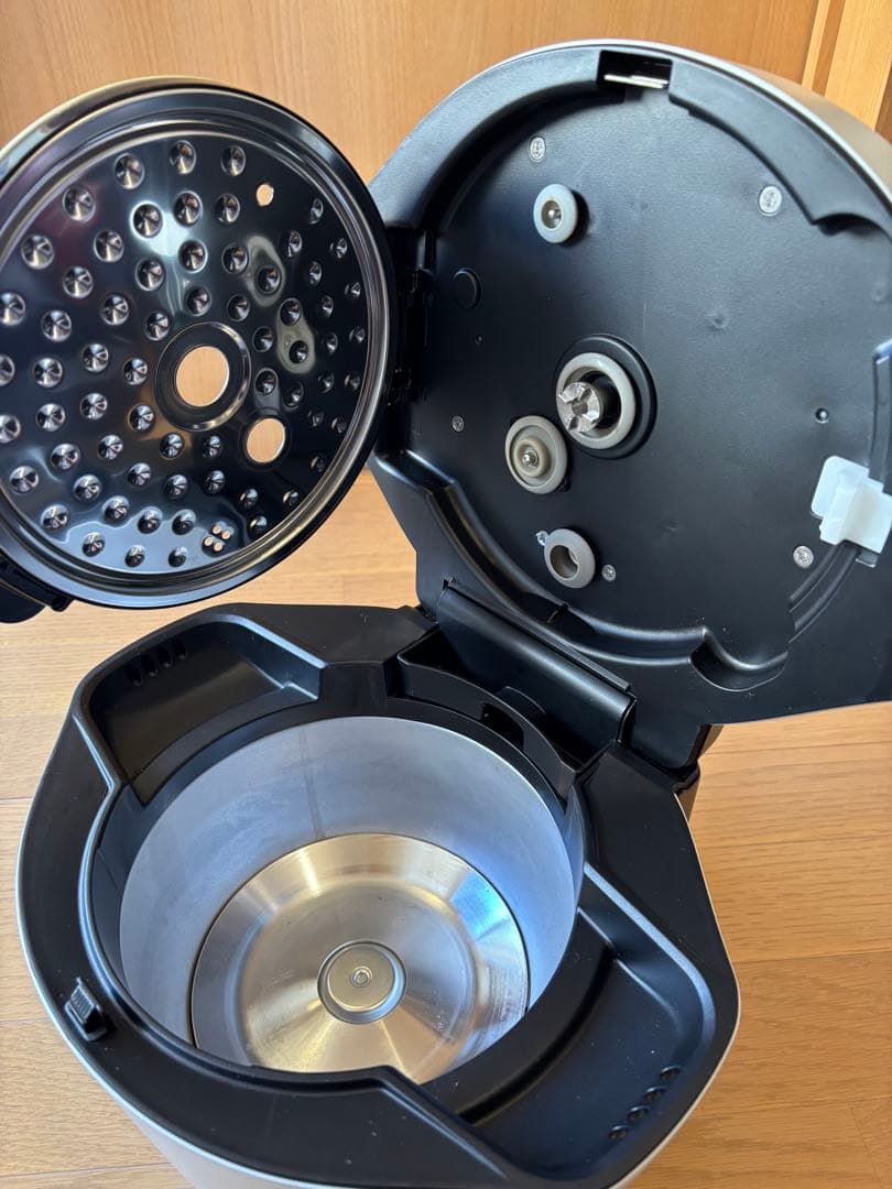 SHARP ヘルシオ　ホットクック　KN-HW16G-W 水なし自動調理器