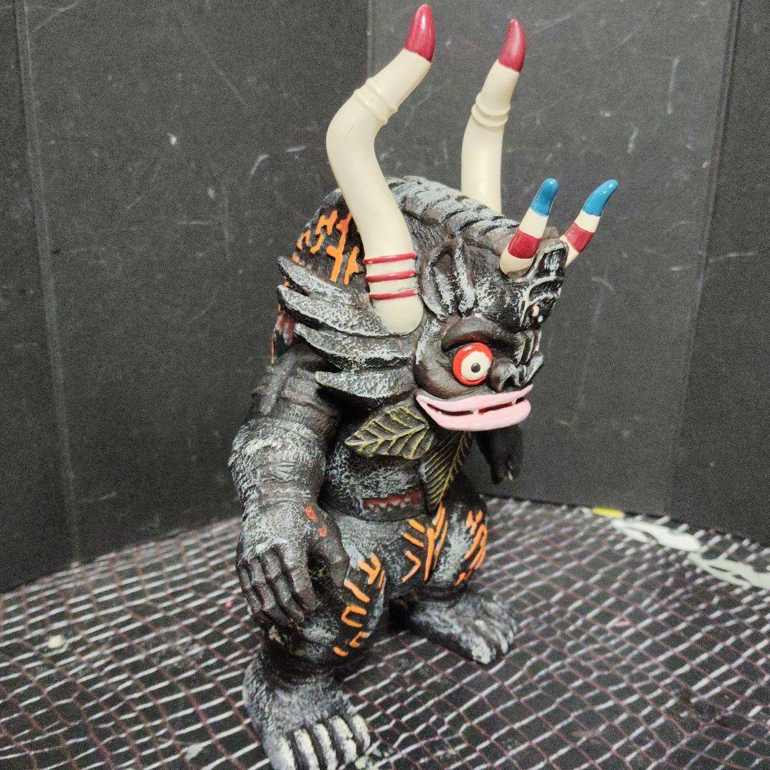 しんウルトラ怪獣旧型ソフビカプセル怪獣、グドンvsツインテール、EXゴモラ