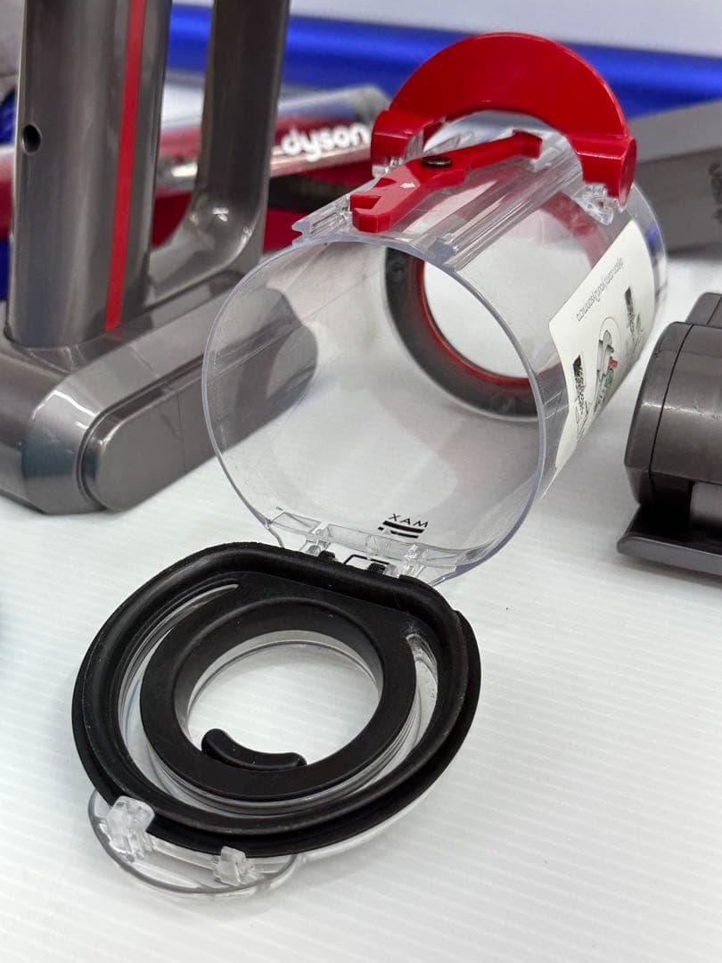 中古　格安　ダイソン　掃除機　SV21 本体　ヘッド　パイプ　純正バッテリー付き