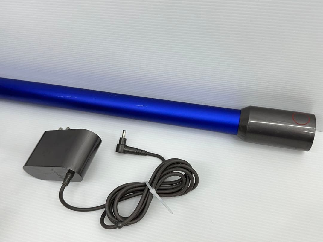 中古　格安　ダイソン　掃除機　SV21 本体　ヘッド　パイプ　純正バッテリー付き