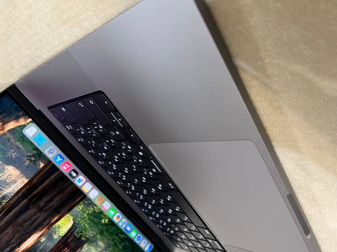 MacBook Pro スペースグレー