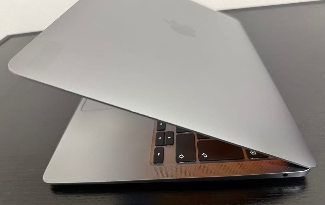 MacBook Air M1 16GB 512GB 充放電134回 残量86%