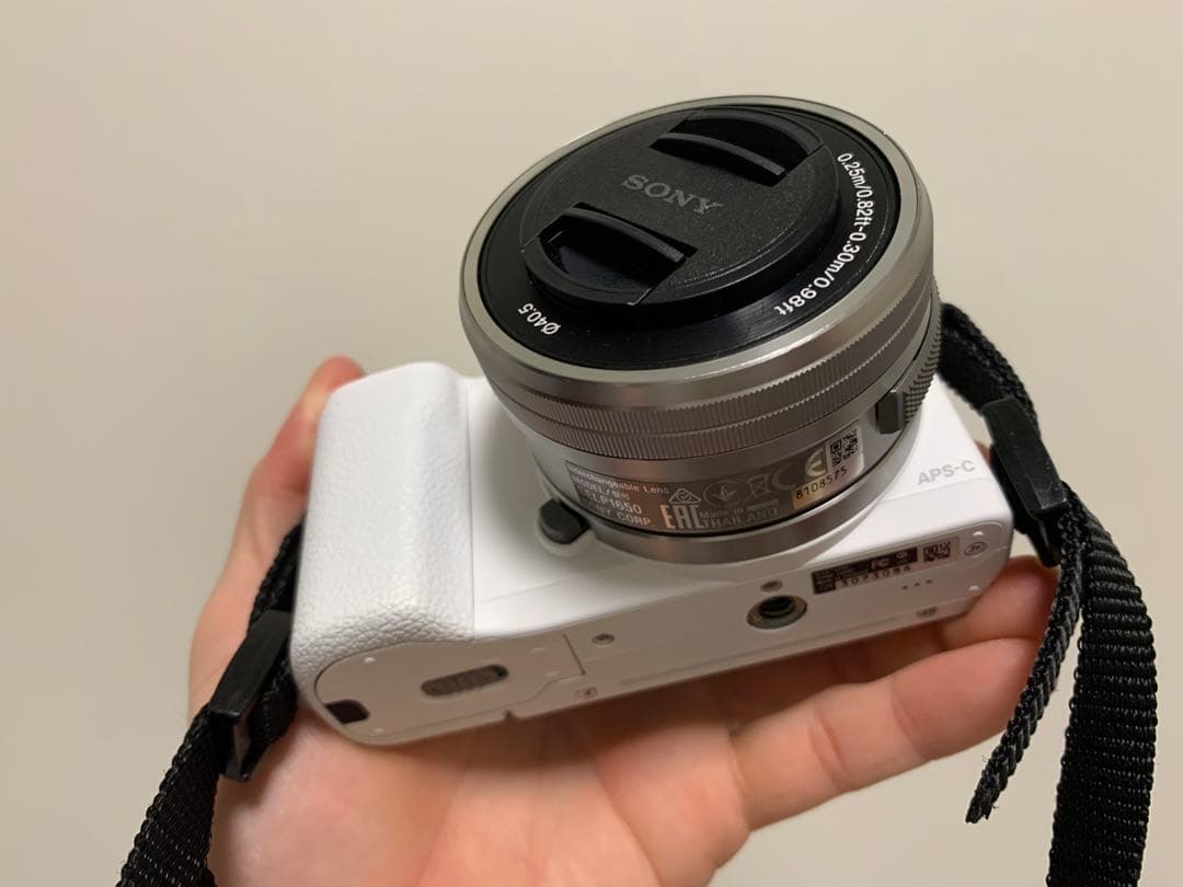 SONY α5100 ホワイト レンズ付き