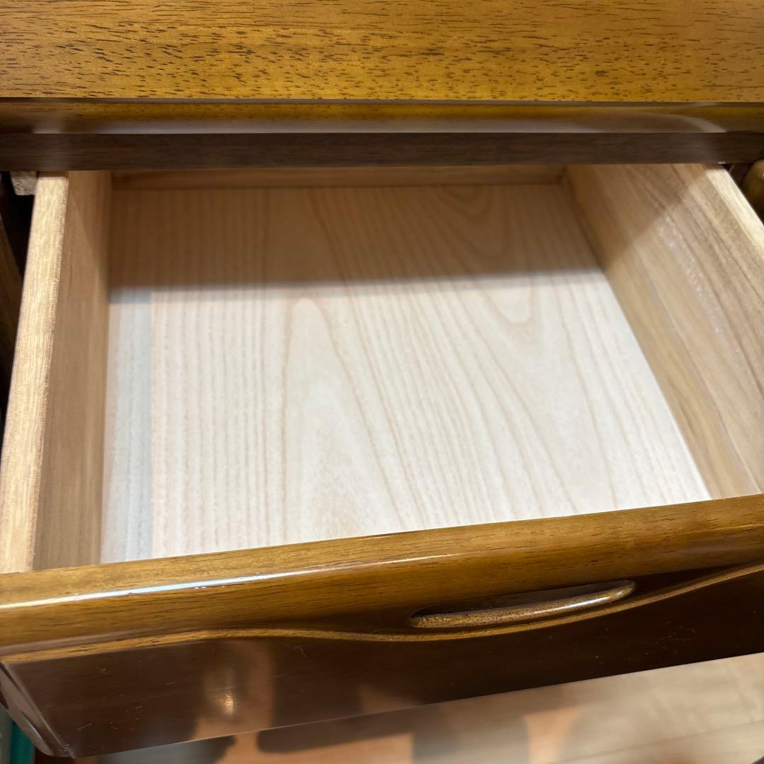 ビューロー　机