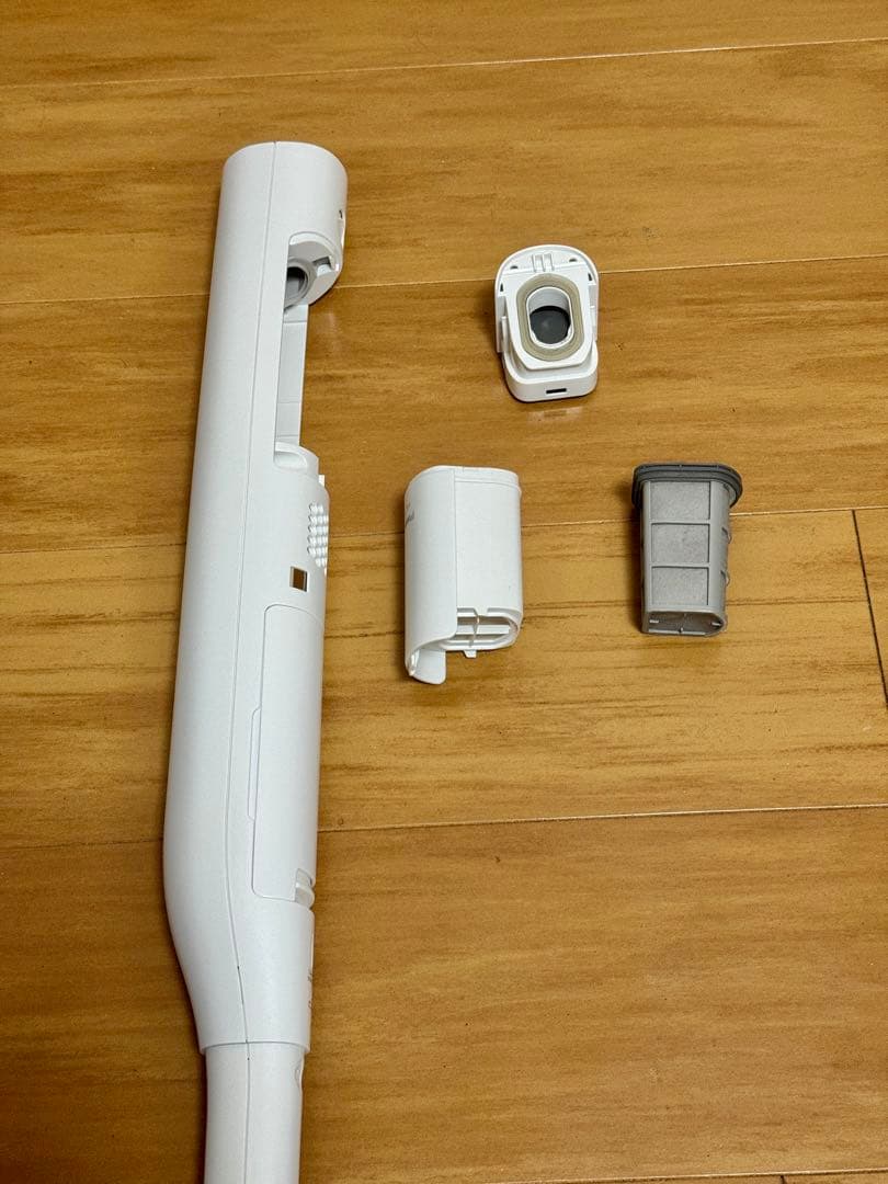 パナソニック コードレス 掃除機 MC-NS100K 年製　2024 動作保証