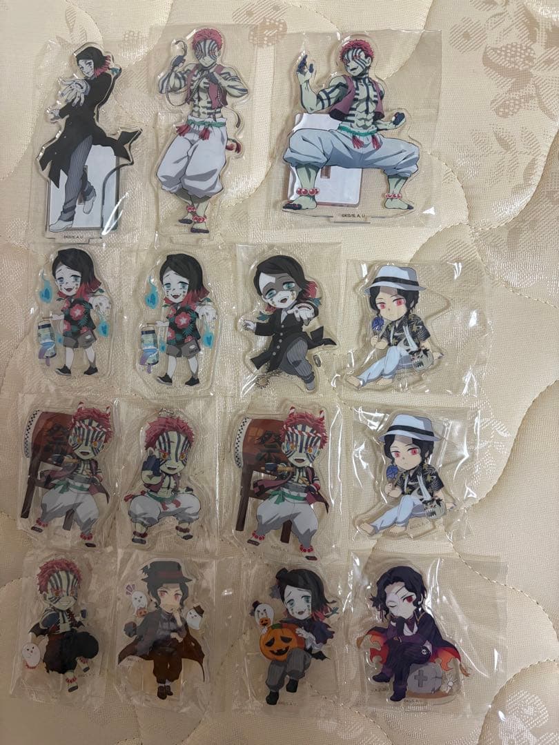 鬼滅の刃 まとめ売り ポストカード クリアファイル 缶バッジ まとめ売り