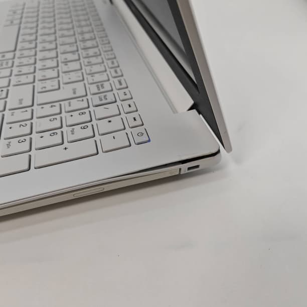 第8世代 i7 15 NEC LAVIE 8GB SSD480GB オフィス