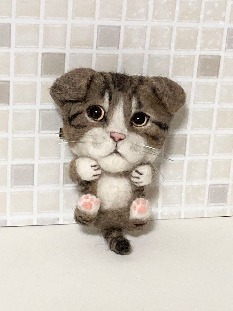 羊毛フェルト 猫 スコティッシュフォールド 顔デカ ブローチ 受注商品